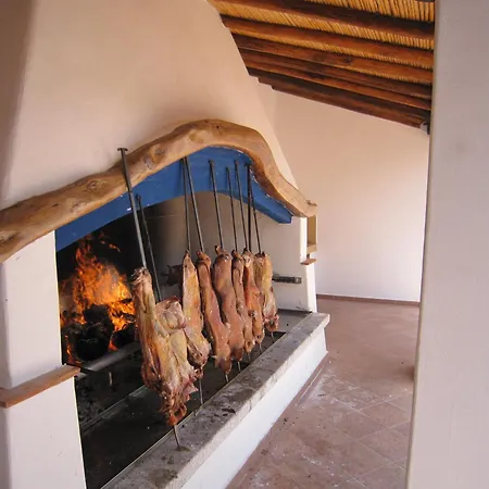 Nuraghe Arvu Otel 4*