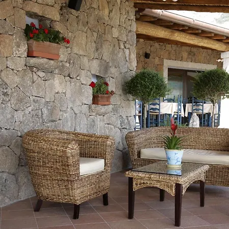 Nuraghe Arvu Otel 4*