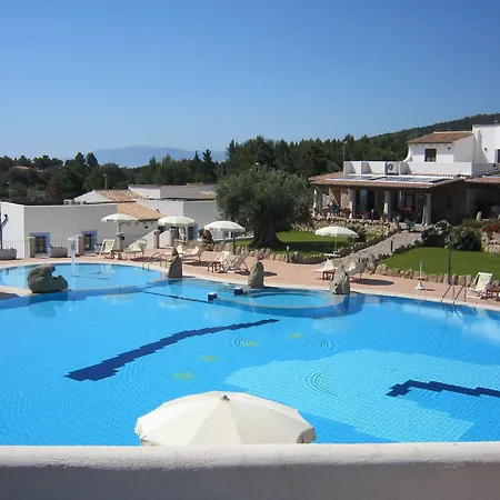 Nuraghe Arvu Hotel 4*