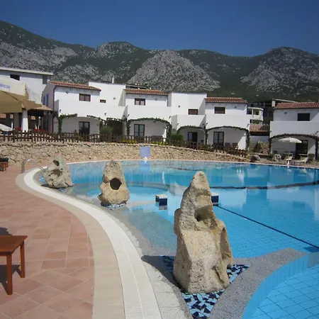 Hotel Nuraghe Arvu 4*